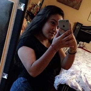 Meet your Posher, Yaquelin